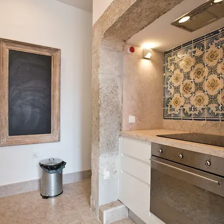 Libest Chiado 4 - Alecrim * Lisbon